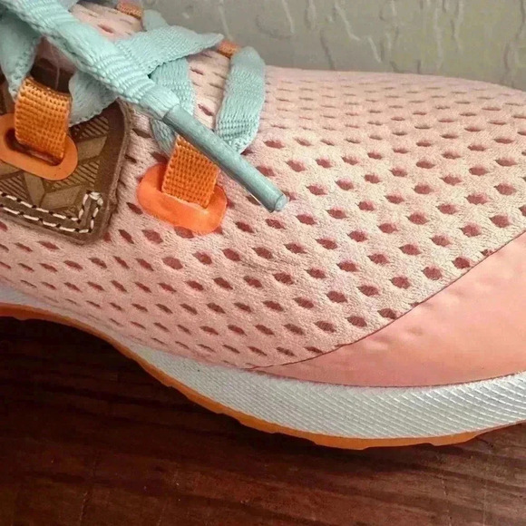 Women's Olukai Wailuku Comfort Sneaker Peach/Swell NIB Women’s Size 6.5 - Picture 5 of 12